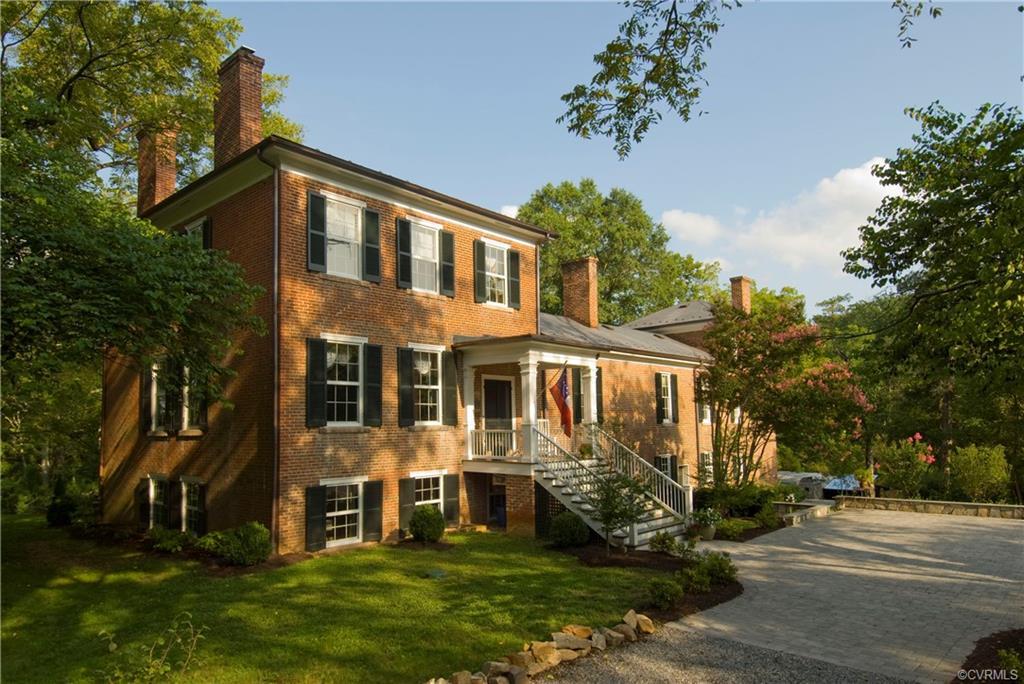123 Lee Drive - Photo 1