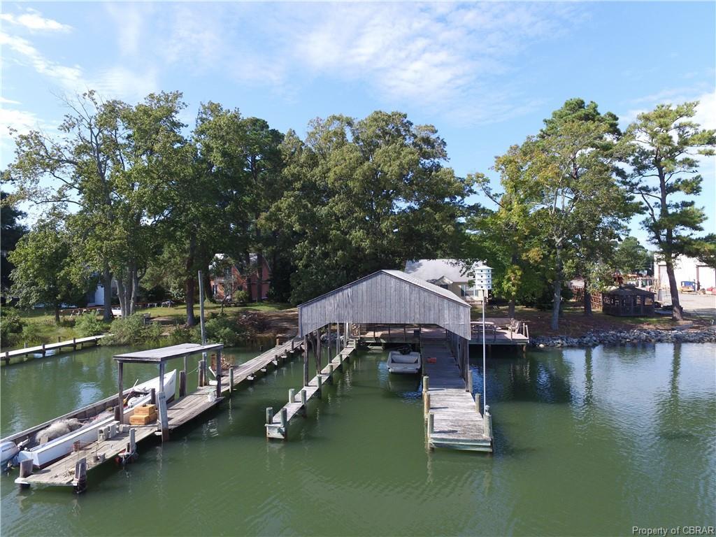 79 Perry Lane - Photo 1