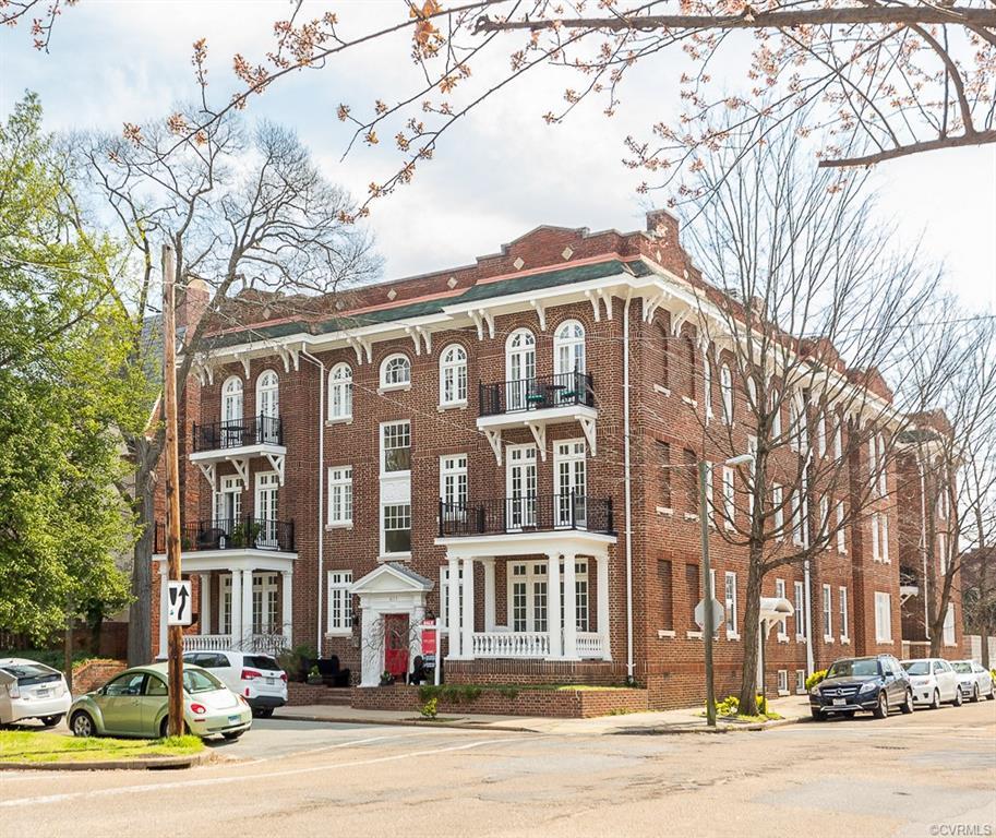 601 Davis Avenue - Photo 1