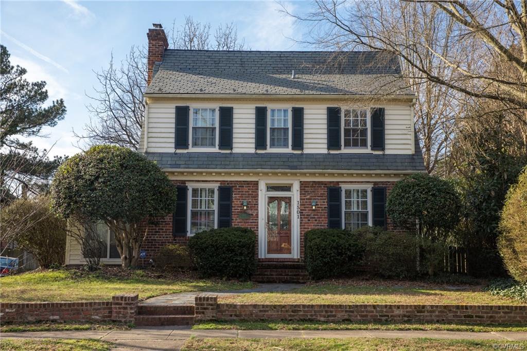 1501 Avondale Avenue - Photo 1