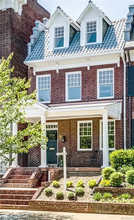 2217 Monument Avenue - Photo 1