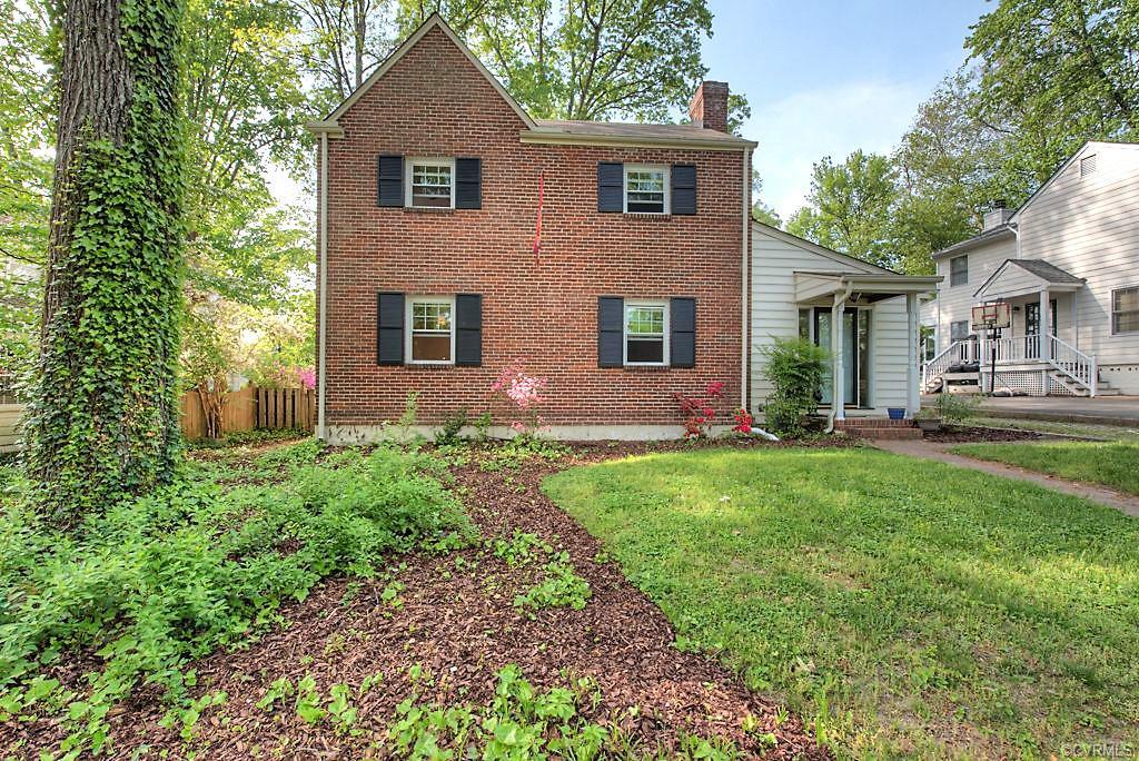 7612 Sweetbriar Road - Photo 1