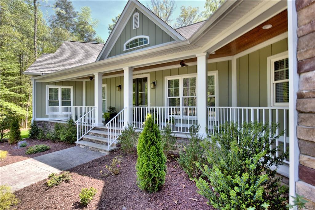11712 Woodland Pond - Photo 1