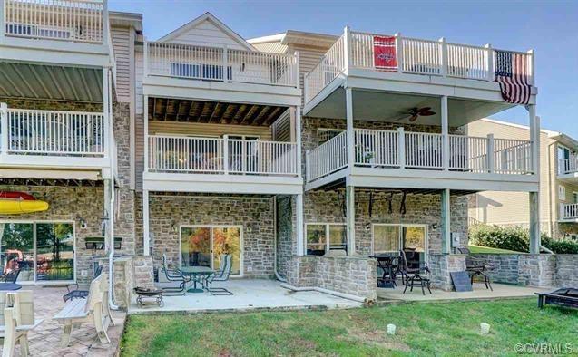 292 Lake Front Drive - Photo 1