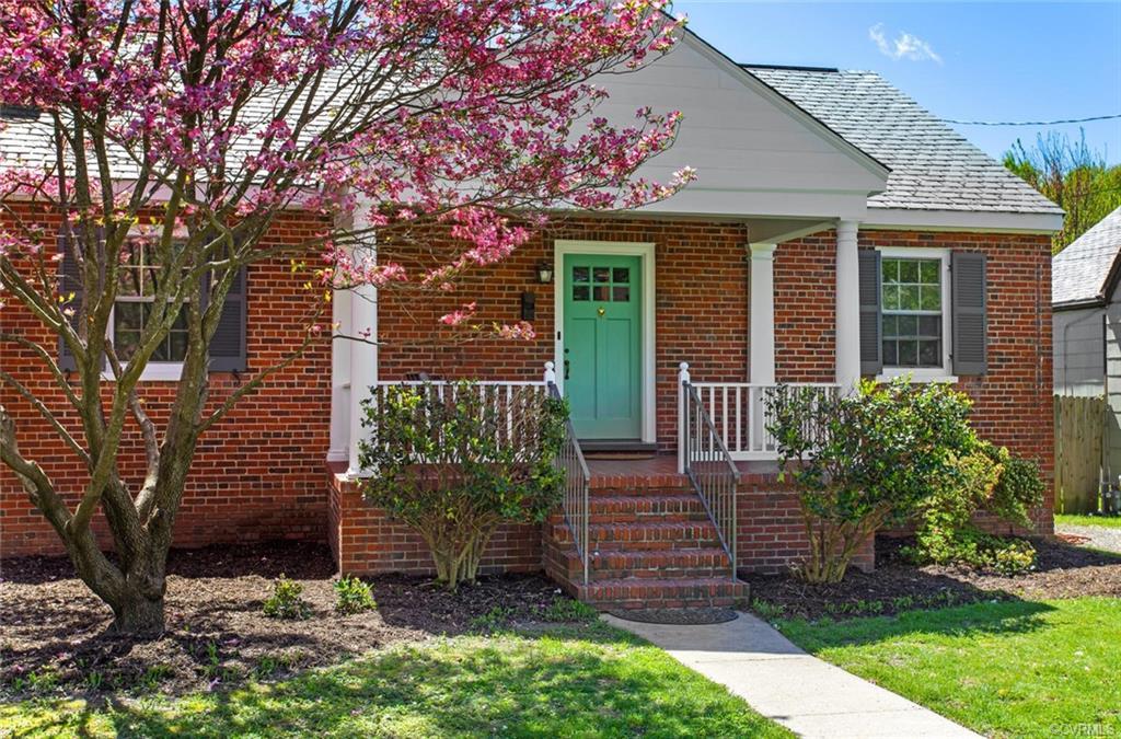 1811 Maple Shade Lane - Photo 1