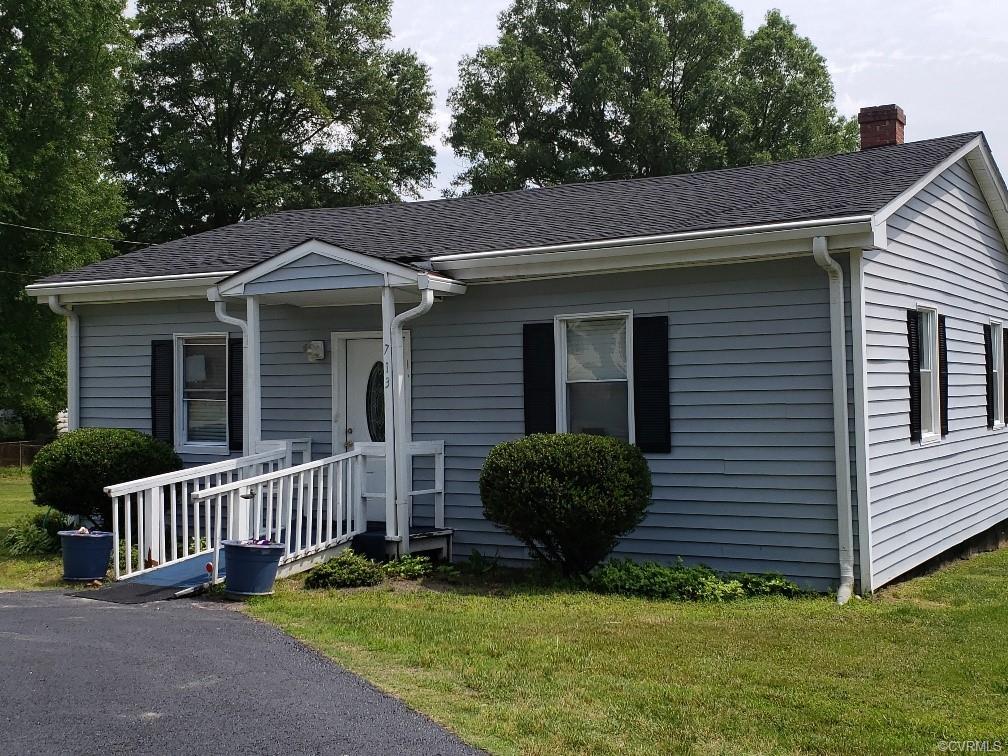 713 Lakeview Avenue - Photo 1