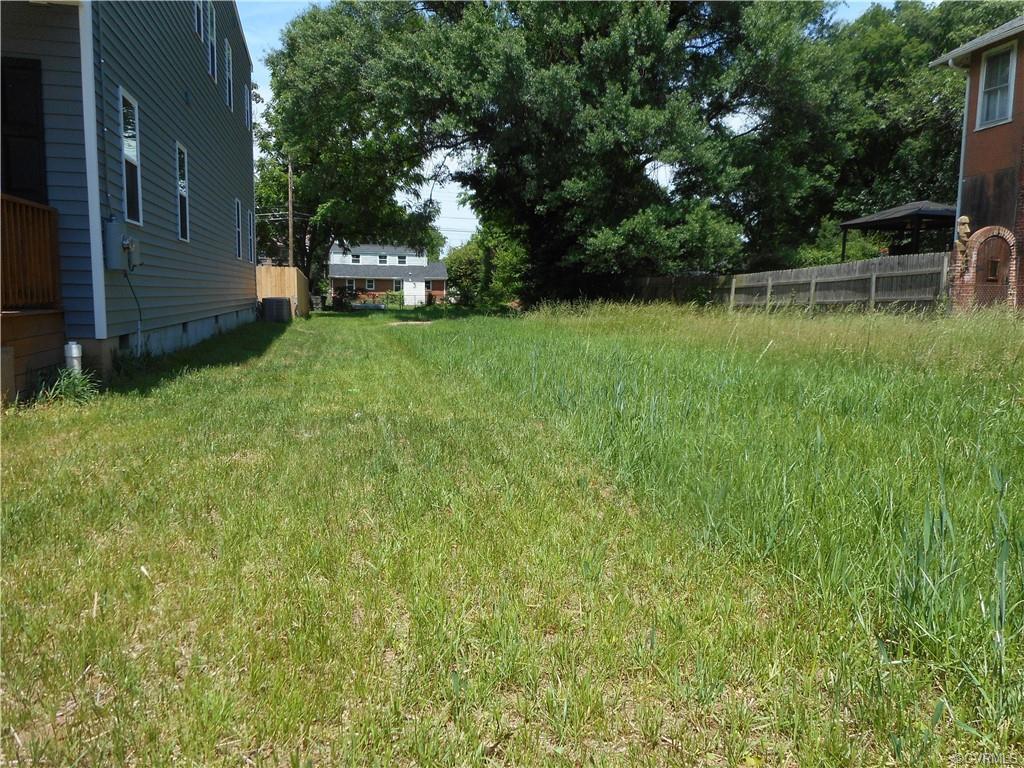 2004 Walker Street - Photo 1