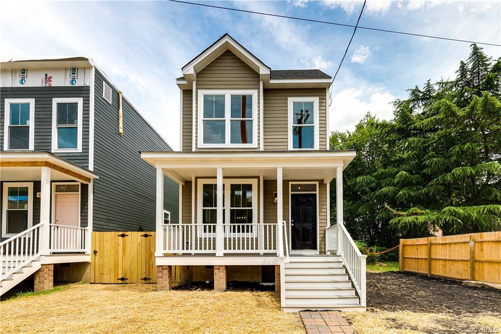 1009 31st Street - Photo 1