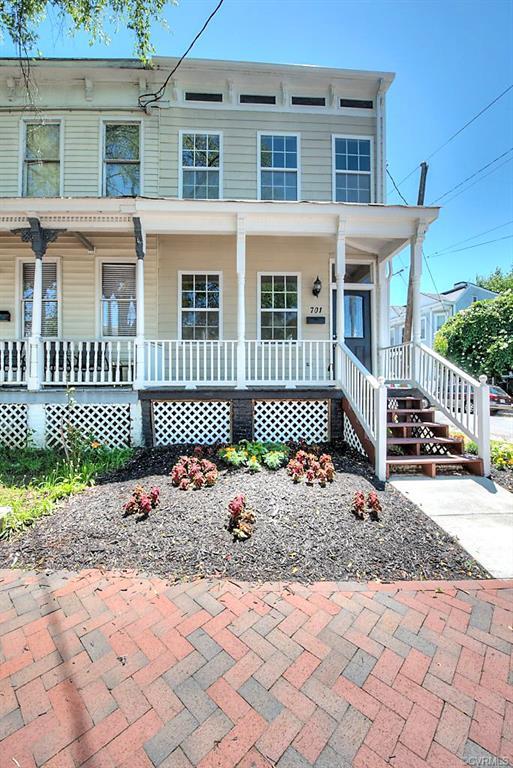 701 21st Street - Photo 1