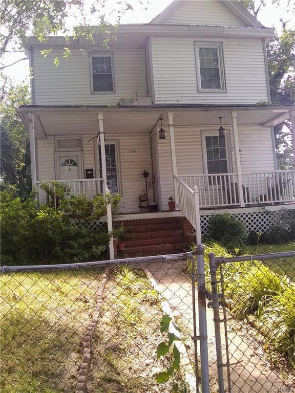 2001 Barton Avenue - Photo 1
