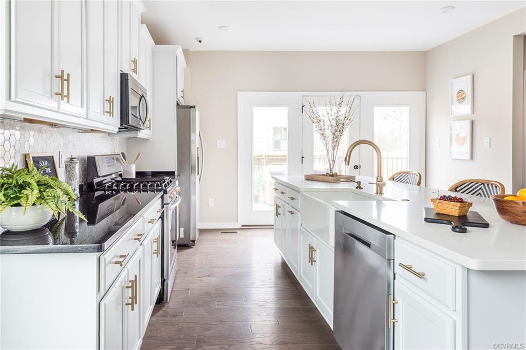 000 Broad Hill Drive - Photo 1
