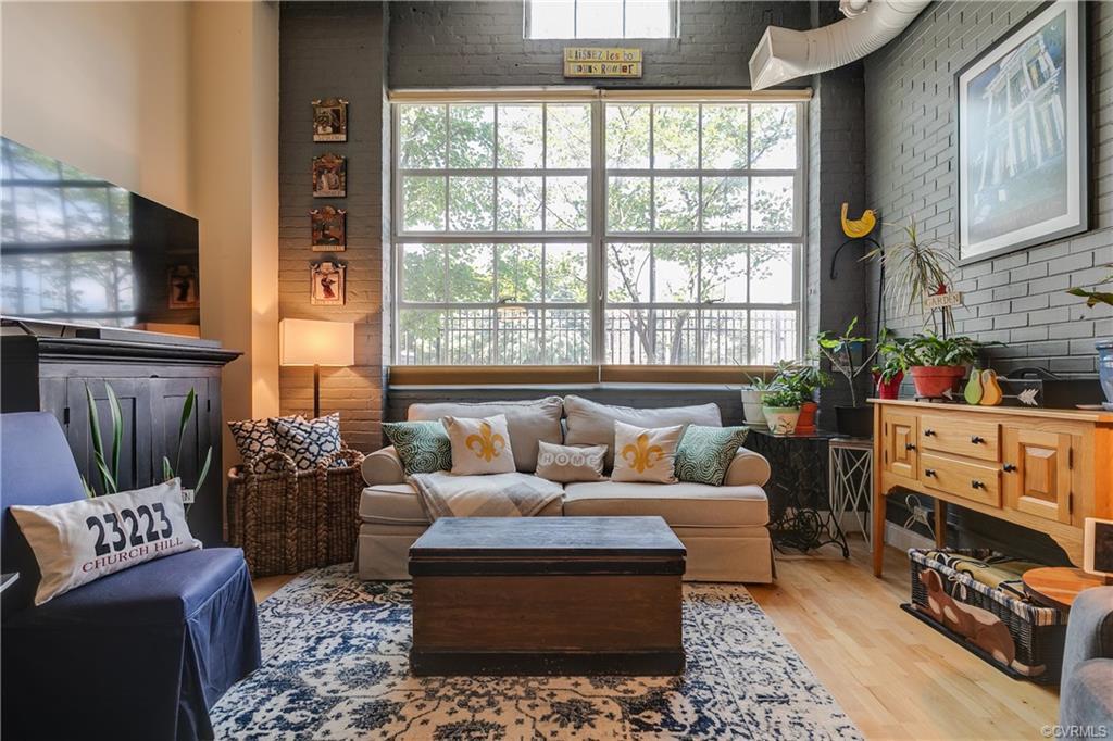 306 26th Street - Photo 1