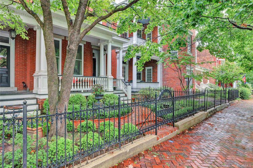 2704 Grace Street - Photo 1