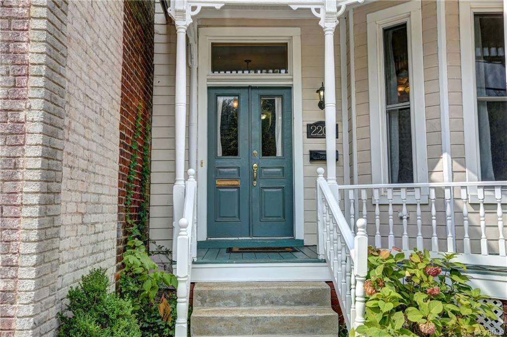2203 Marshall Street - Photo 1