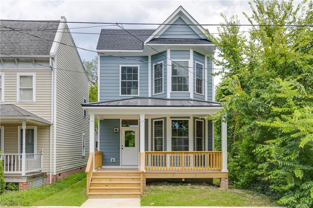 1115 33rd Street - Photo 1
