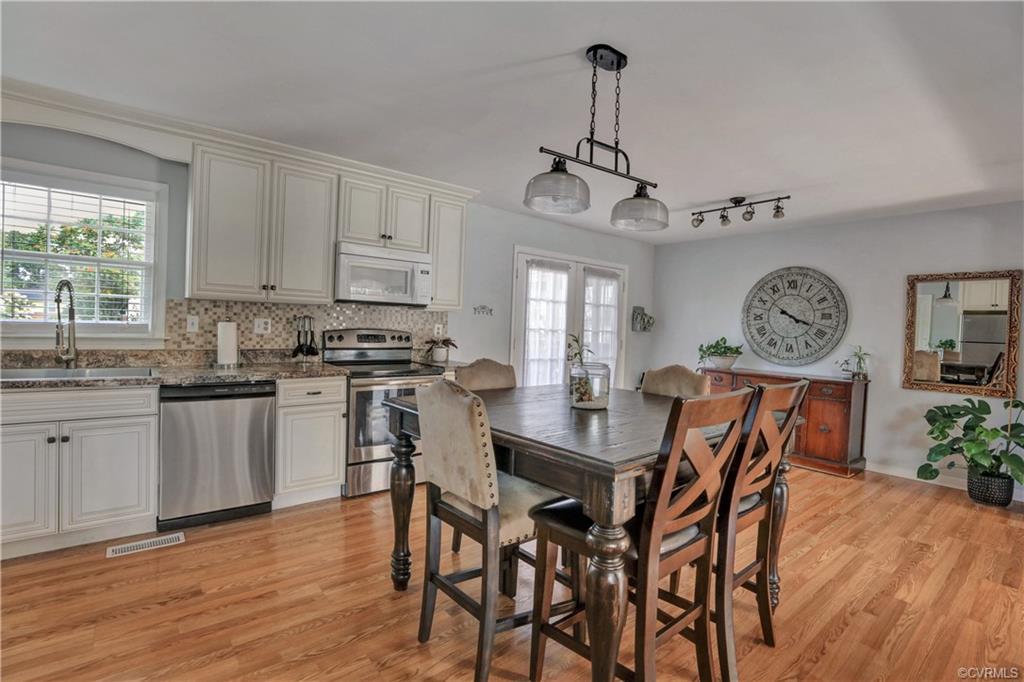 806 31st Street - Photo 1