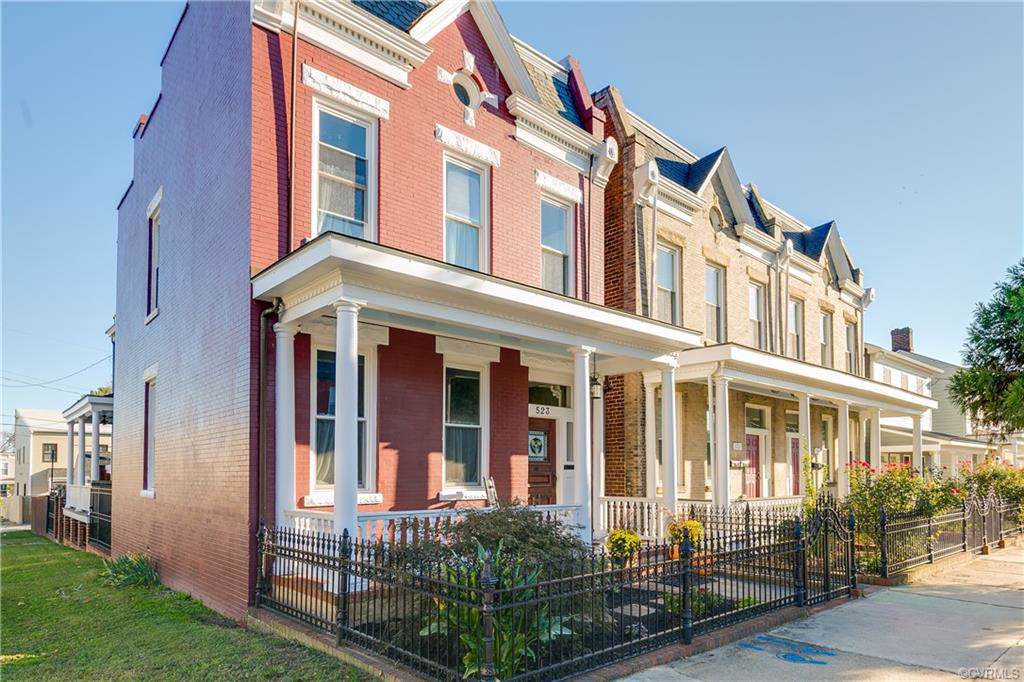 523 30th Street - Photo 1