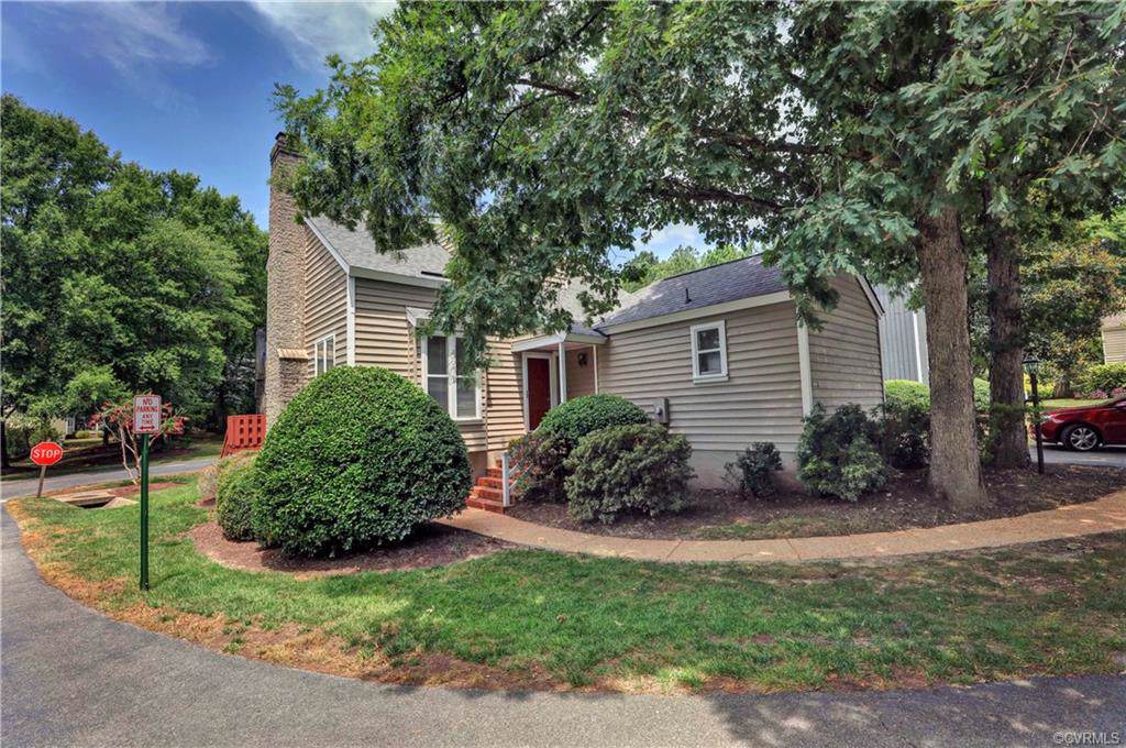 11819 Goodwick Square - Photo 1