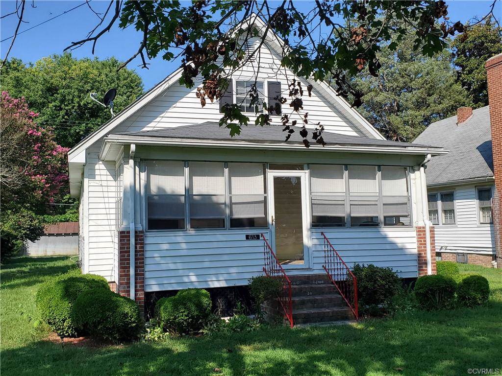 613 Essex Street - Photo 1