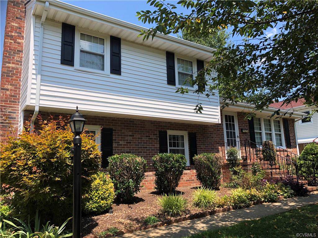 310 Yorktown Drive - Photo 1