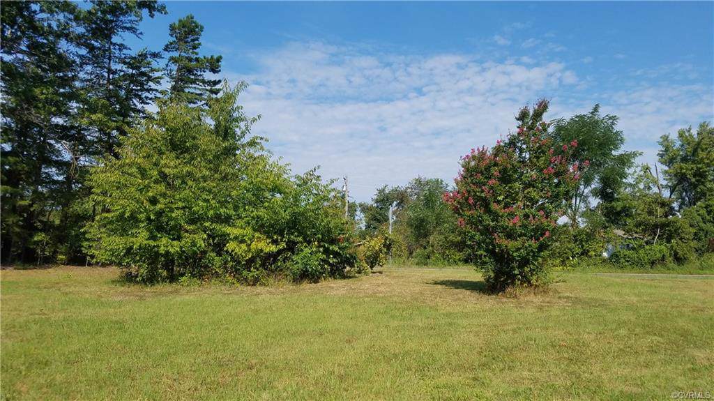 8882 Shannon Hill Road - Photo 1