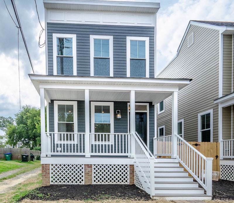 1011 31st Street - Photo 1