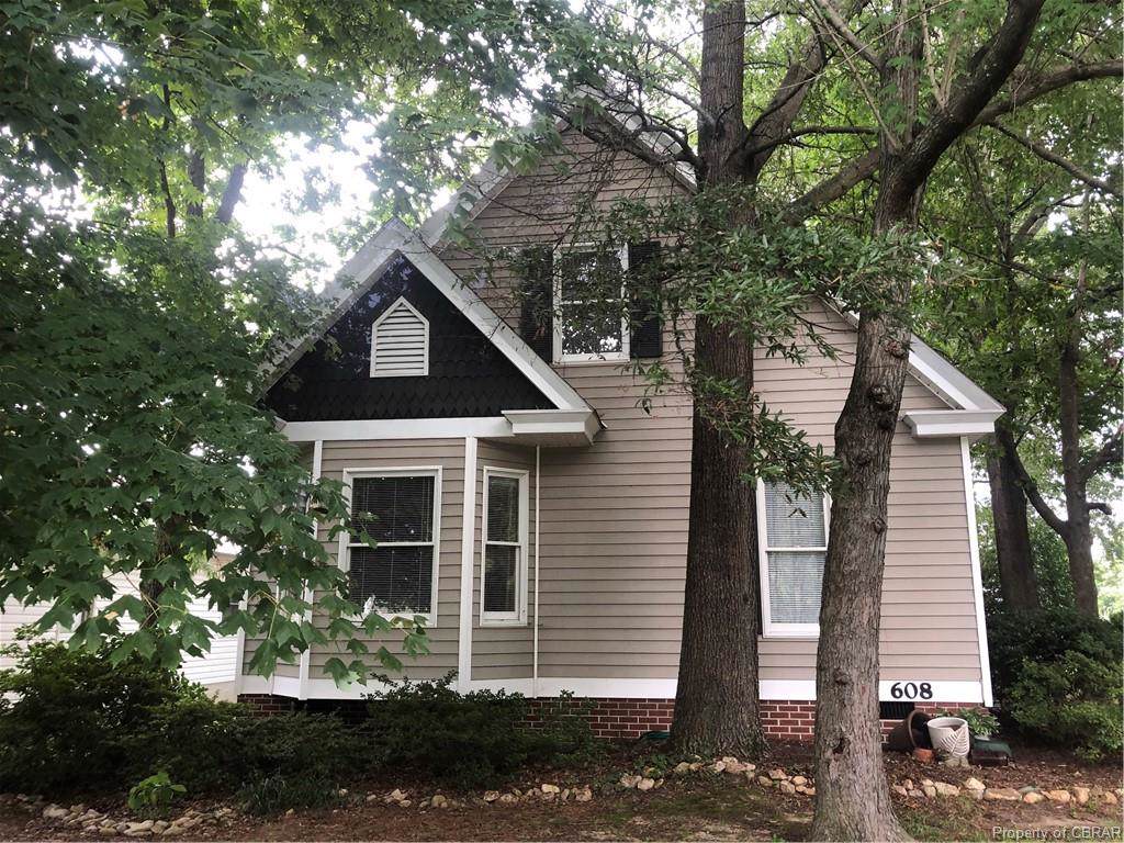 608 Lee Street - Photo 1