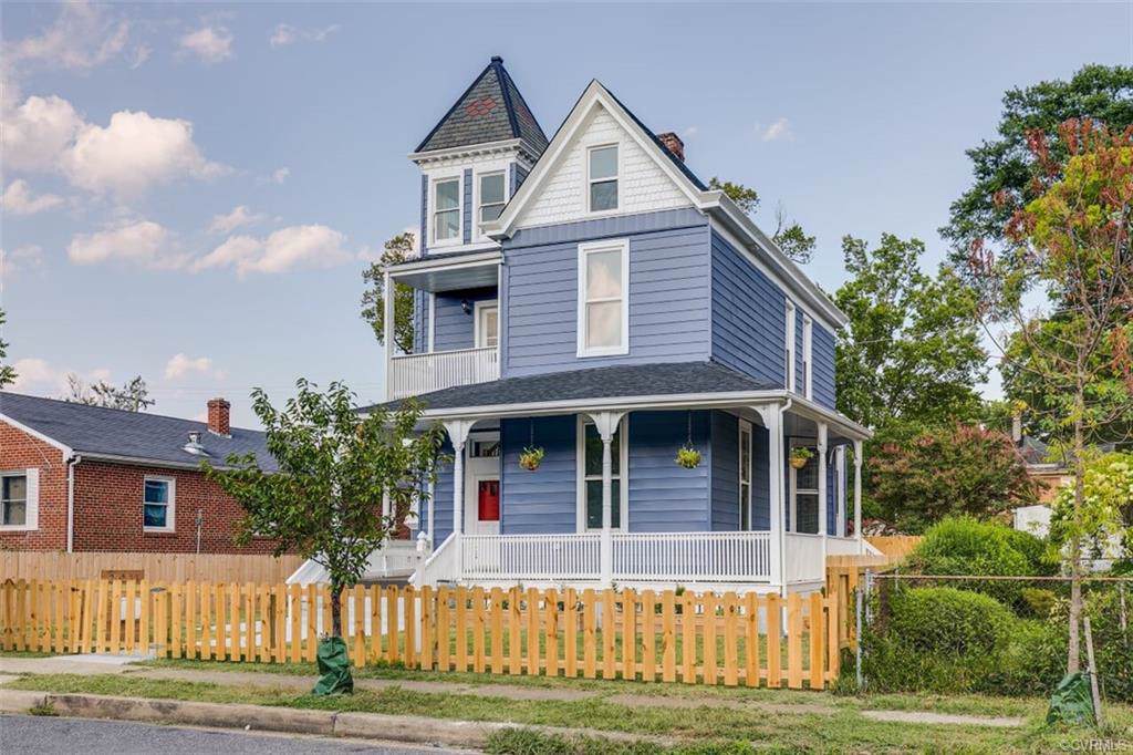 2011 Barton Avenue - Photo 1