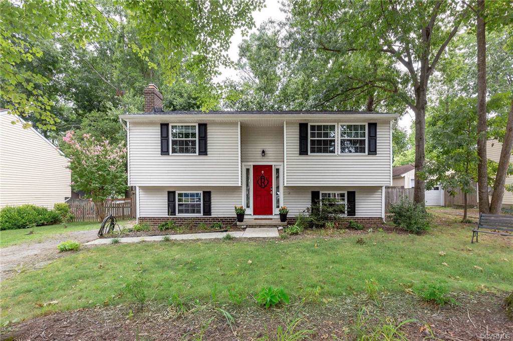 4933 Daffodil Circle - Photo 1