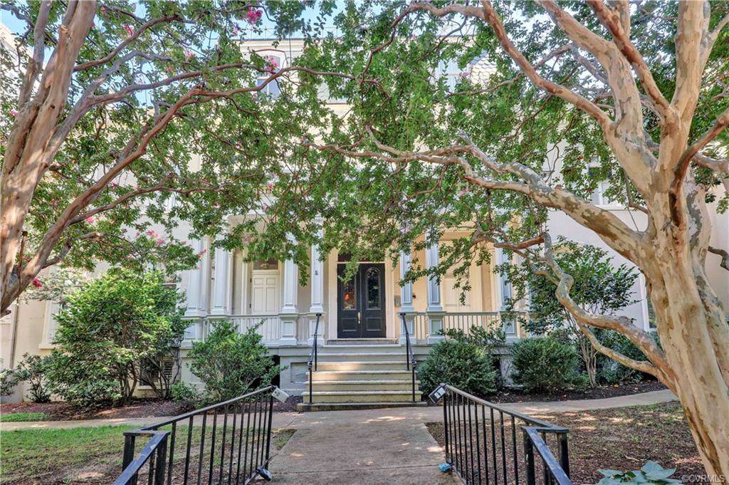 212 Franklin Street - Photo 1