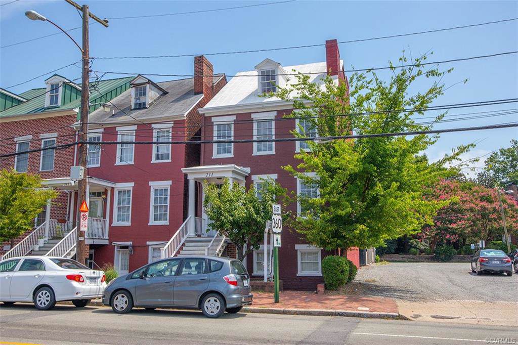 211 and 211A 18th Street - Photo 1