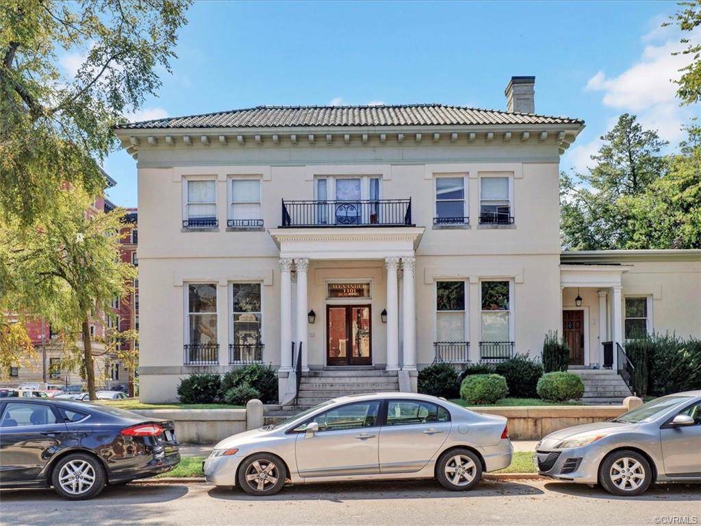 1101 Grace Street - Photo 1