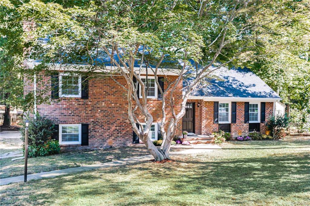 1205 Dinwiddie Avenue - Photo 1
