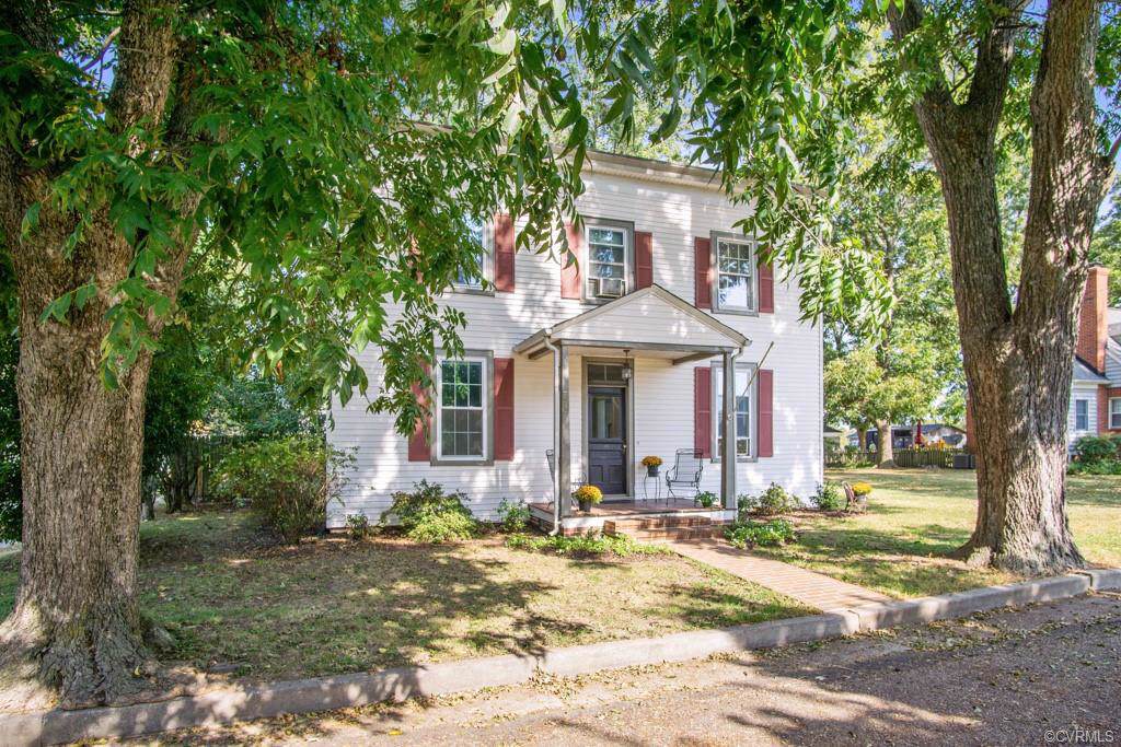 517 11th Street - Photo 1