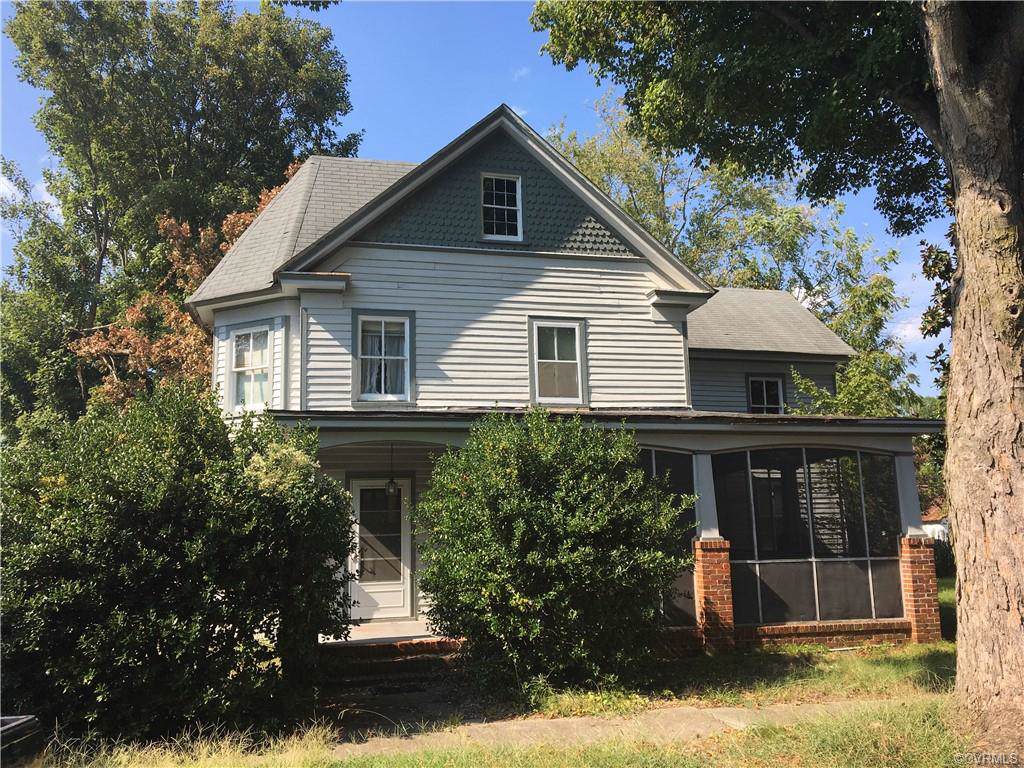 417 10th Street - Photo 1