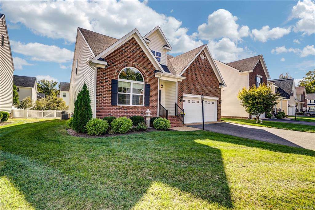 12013 Hunton Crossing Place - Photo 1
