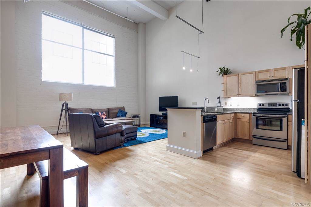 306 26th Street - Photo 1