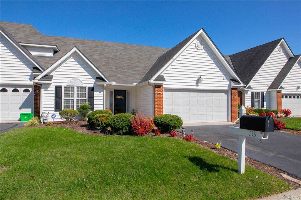 113 Carriage Point Lane - Photo 1 113 Carriage Point Lane - Photo 1