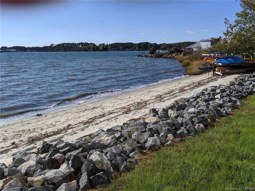 377 Callis Wharf Road - Photo 1