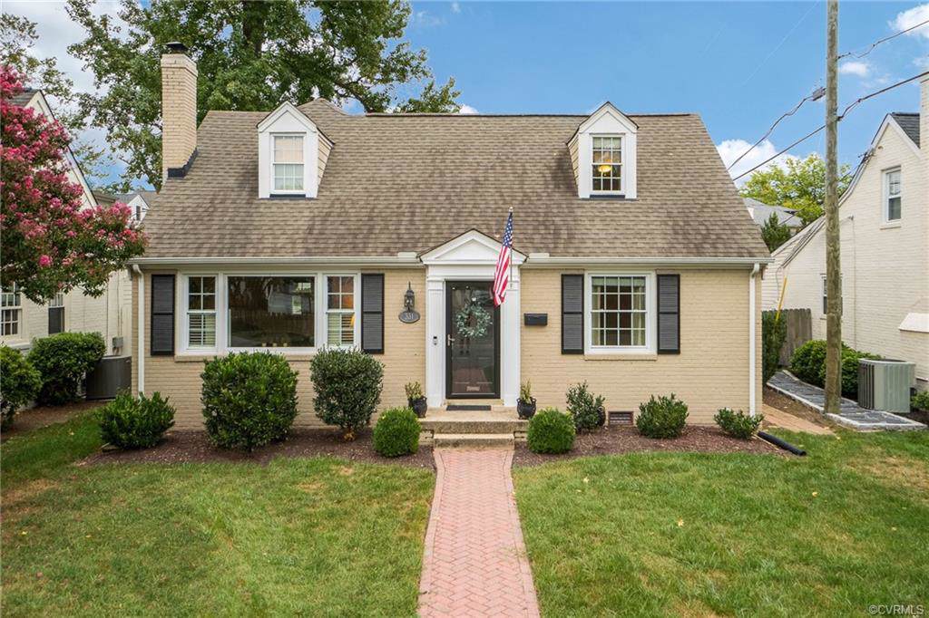 331 Lexington Road - Photo 1