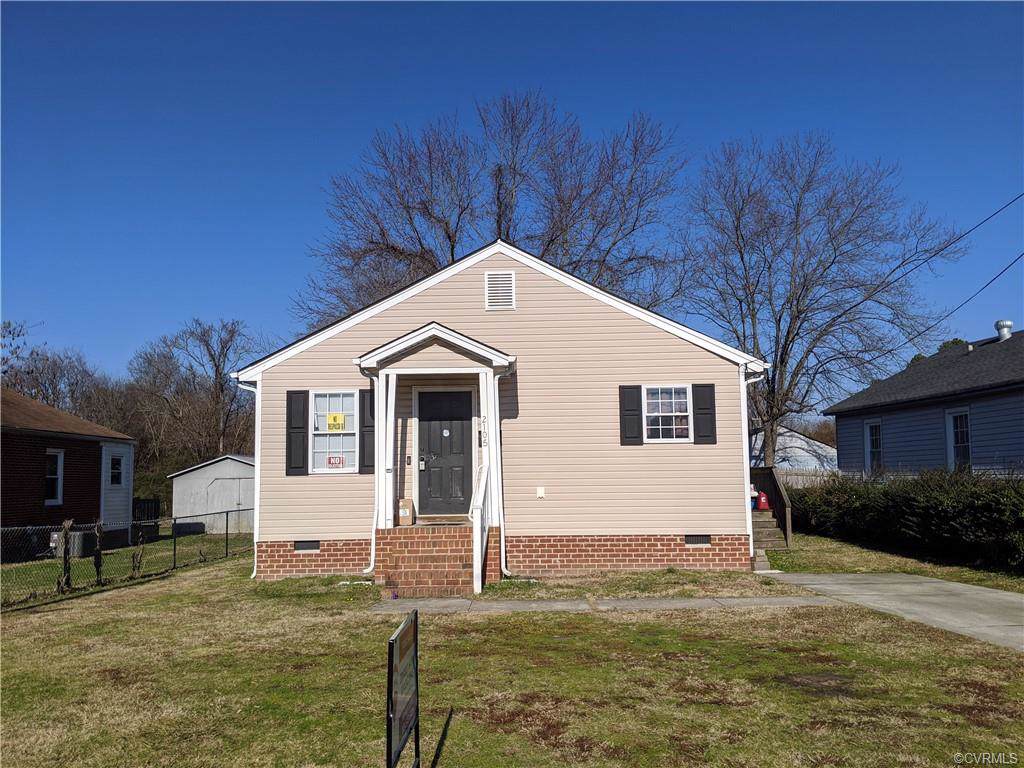 2105 Ferndale Avenue - Photo 1