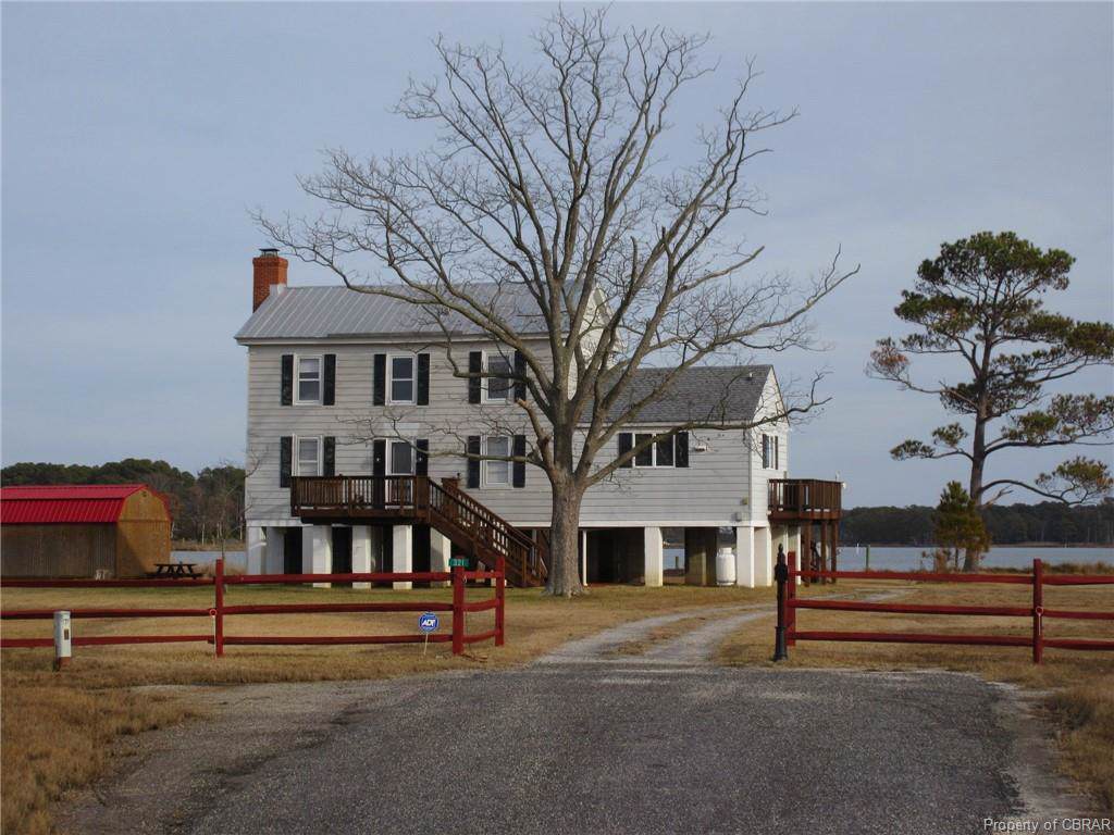 321 Summers Lane - Photo 1