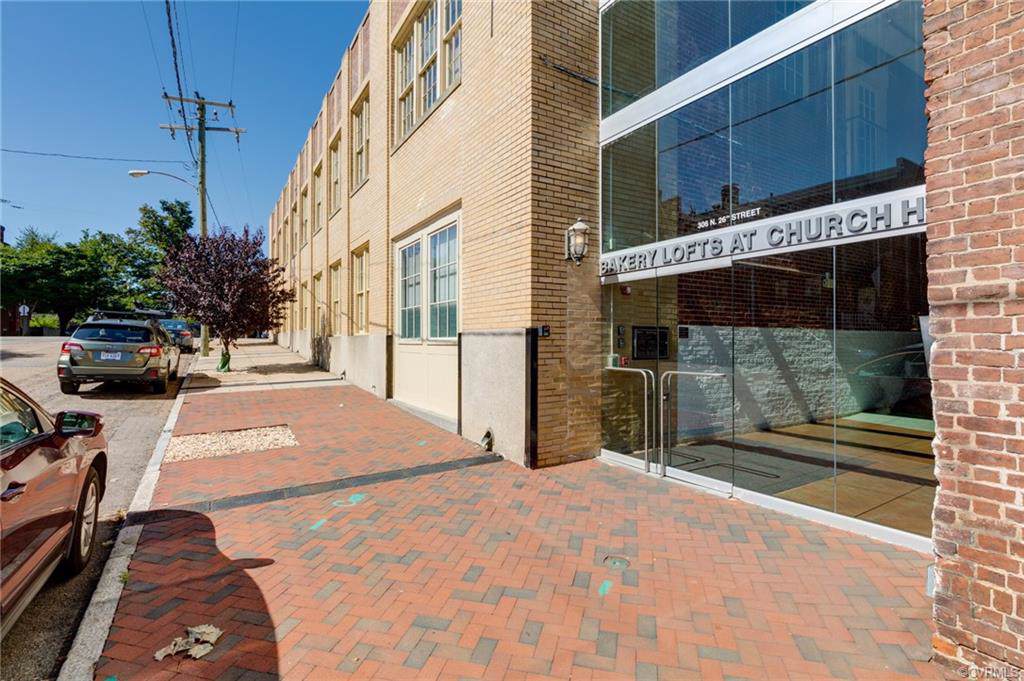 306 26th Street - Photo 1