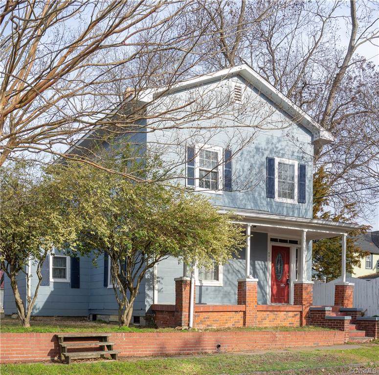 331 4th St - Photo 1