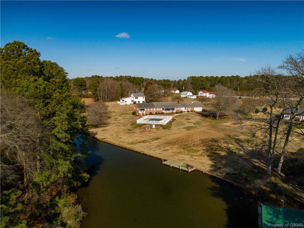 172 Queens Creek Road - Photo 1