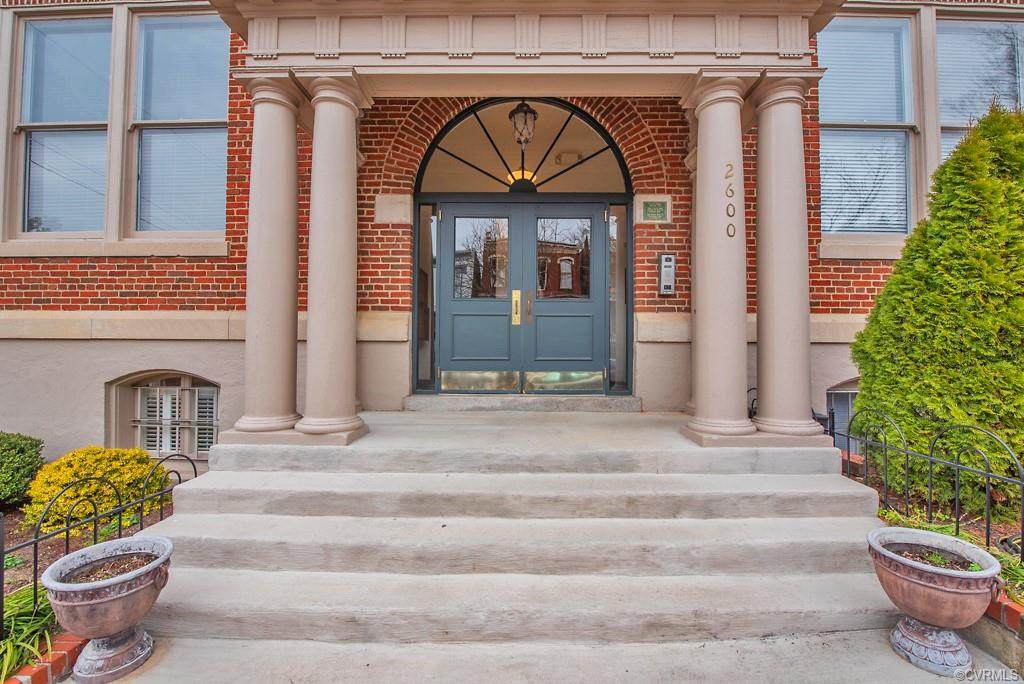 2600 Grace Street - Photo 1