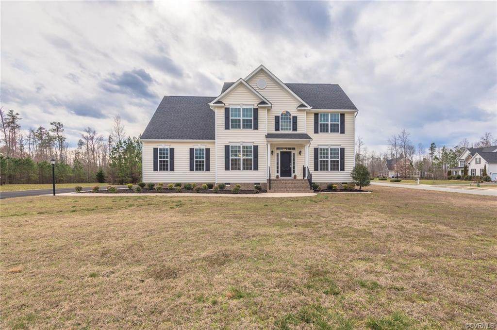 9123 Colonnade Circle - Photo 1
