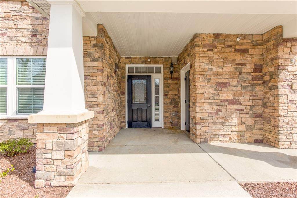1111 Briars Court - Photo 1