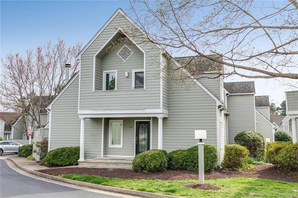 8139 Greystone East Circle - Photo 1