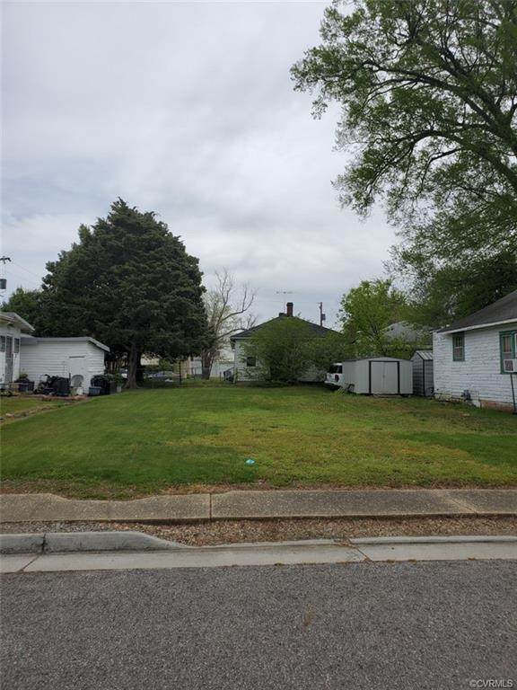 207 8th Avenue - Photo 1
